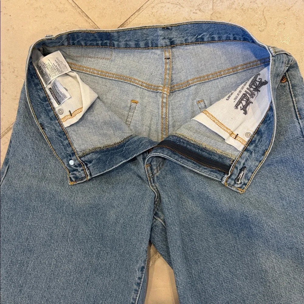 Levi’s 550 denim shorts - 34” waist - Picture 2 of 10